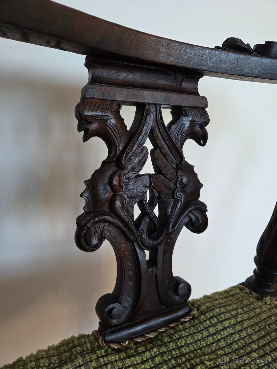 Starožitné drevené stoličky v renesančnom štýle - 5