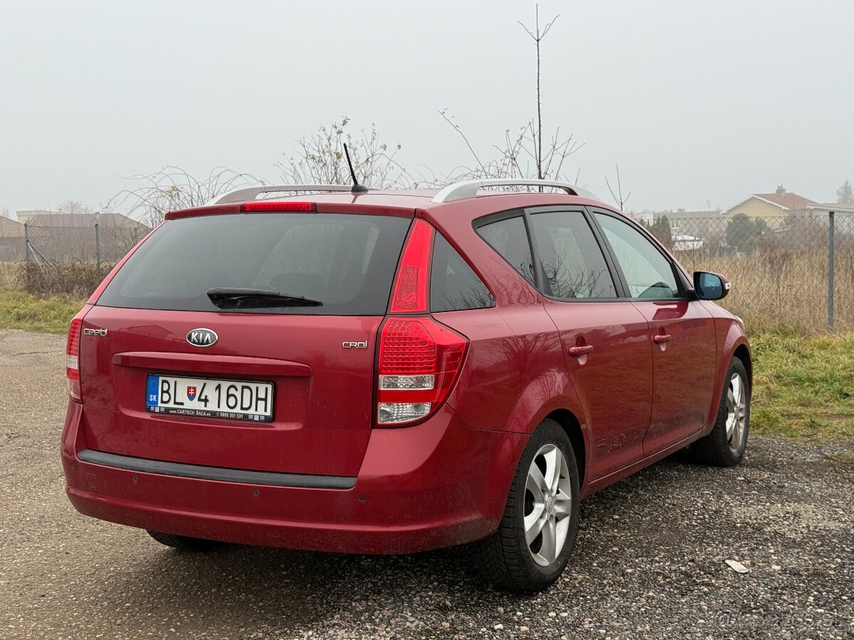 Kia ceed sw 1.6 CRDi VGT 115k 2012 Odpočet Dph - 5