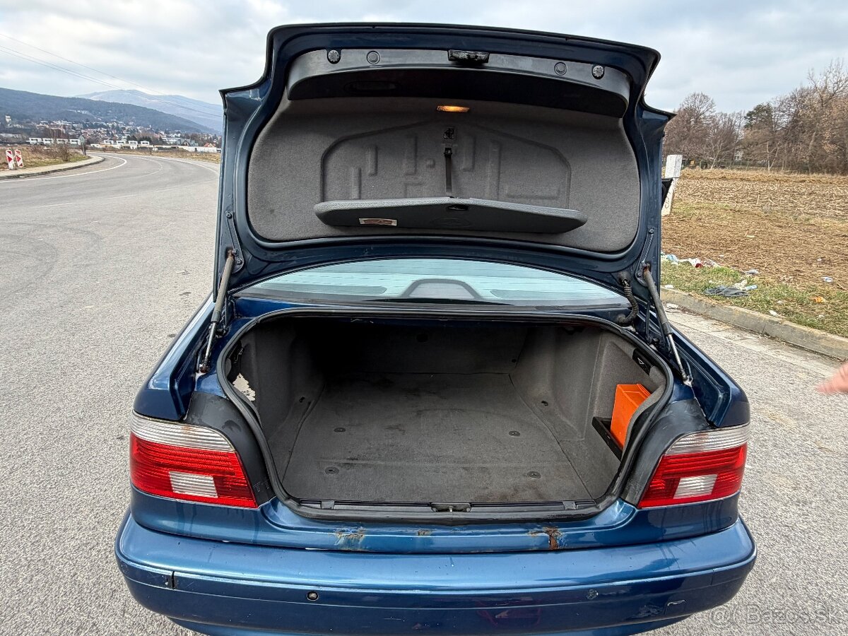 BMW e39 520i 125kw - 5