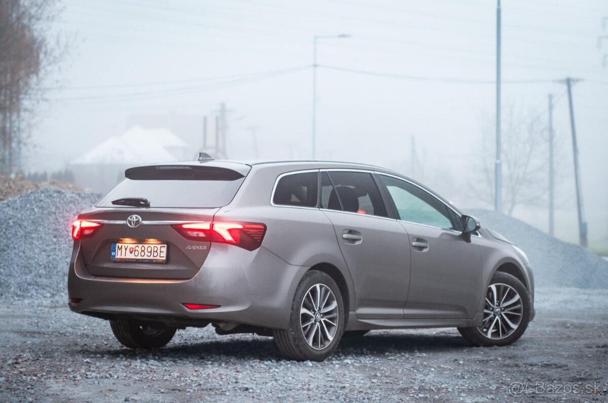 TOYOTA AVENSIS Combi 2.0 105kW 2017 - 5
