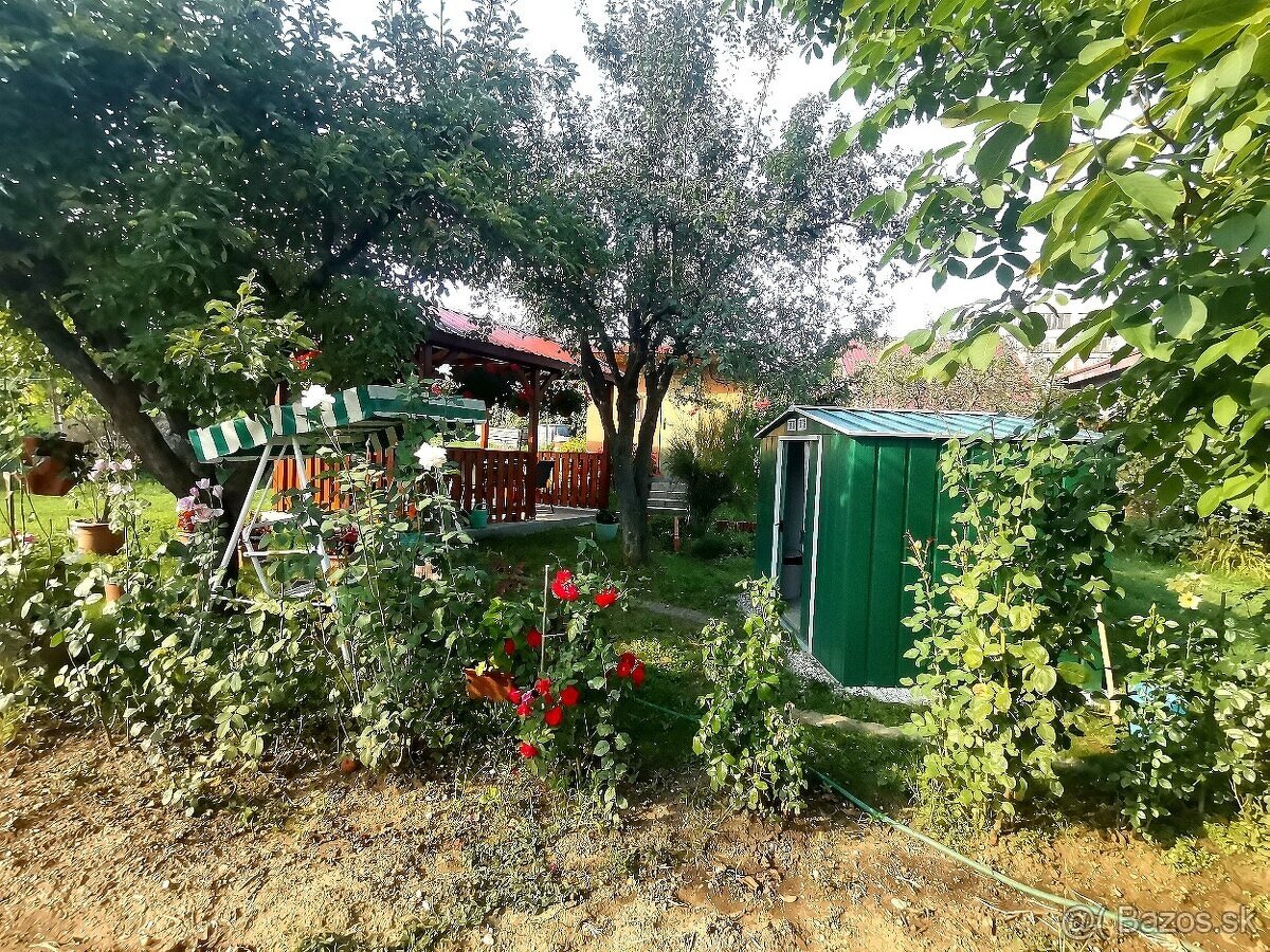 Predaj, murovaná chatka s altánkom - 5