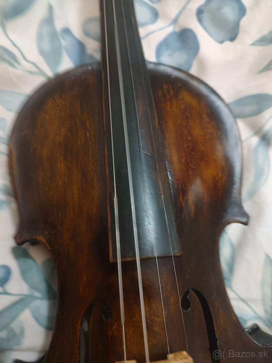 Ponúkam staré vyhráte husle 4/4 - 5