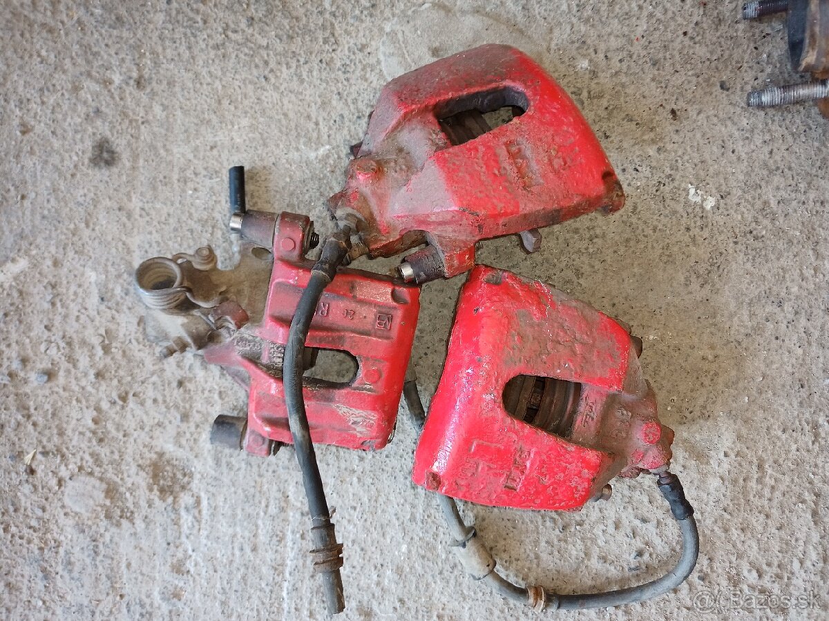 Rozpredam Mazda 3 1,4b 2004 - 5