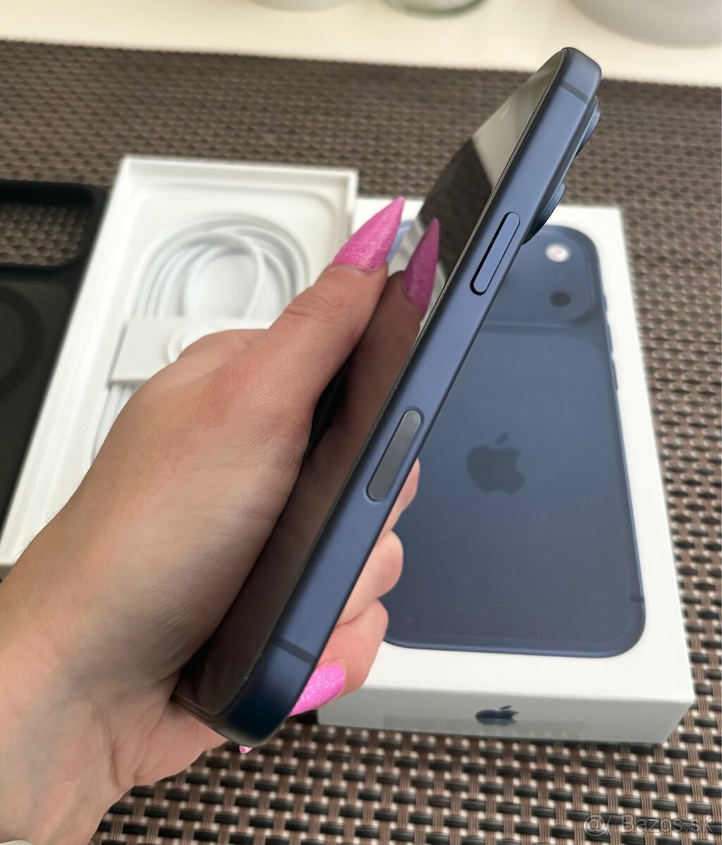 Apple iPhone 17 Pro 256GB Deep Blue - 5