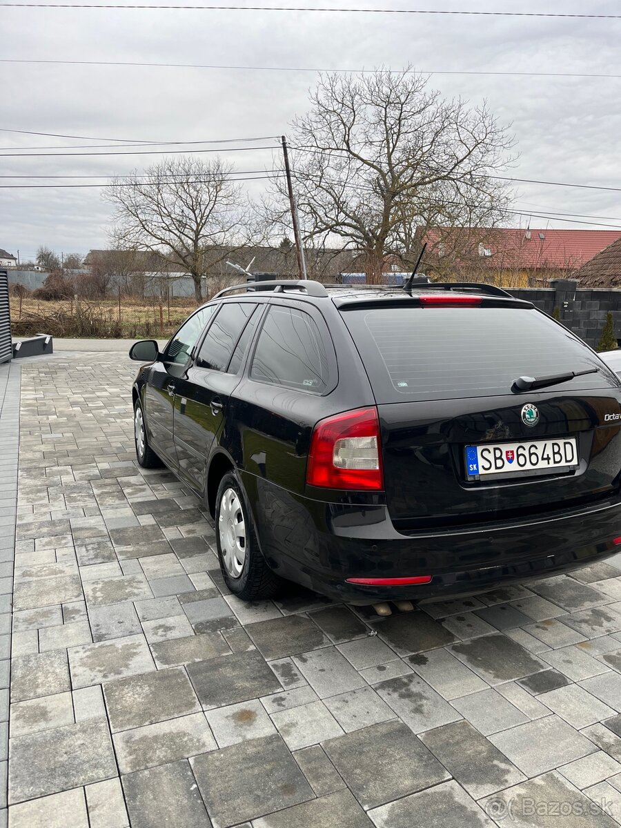 Skoda octavia cambi 1.9 tdi Dsg elegance - 5
