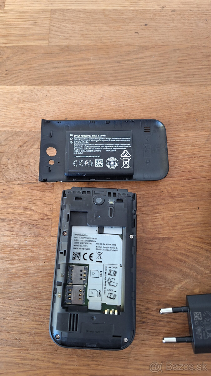 Nokia 2720 Flip / LTE / dual sim - 5