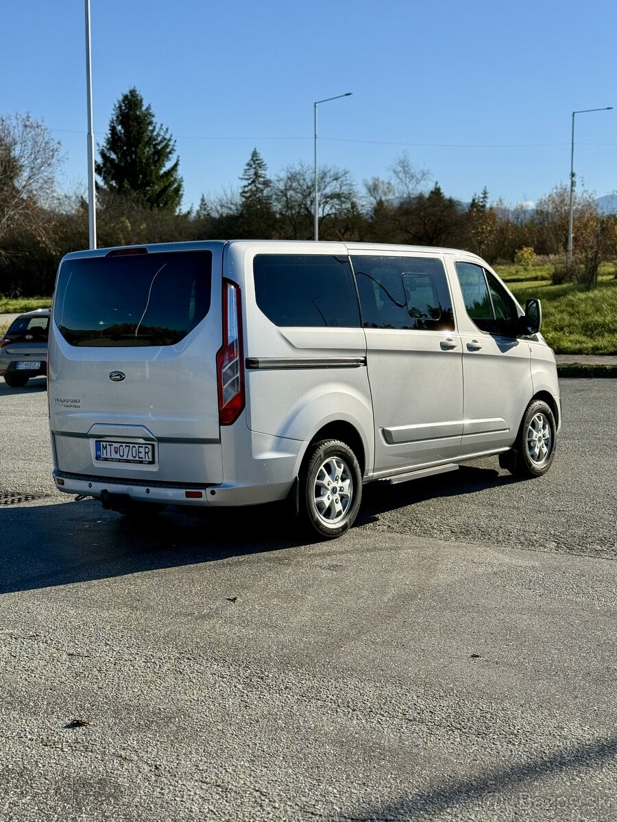 TOURNEO CUSTOM 2,2 114kw,po GO,TitaniumX, 8 míst,nez.top,DPH - 5