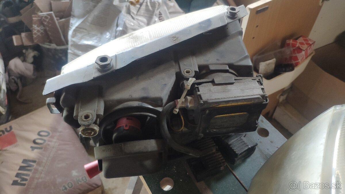 Hella xenóny Passat b5 - 5