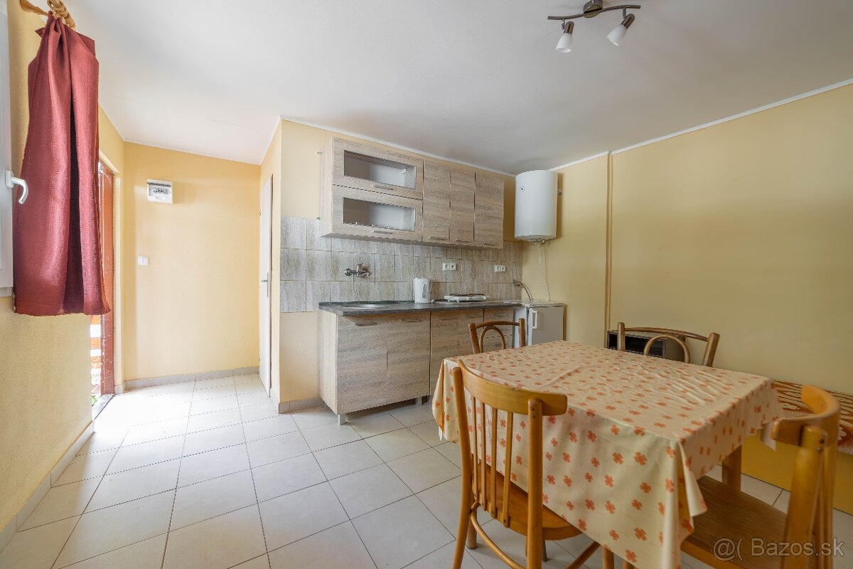 Na predaj chata s pozemkom na Vinianskom jazere - 5