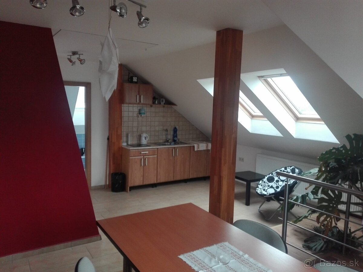Na prenájom 2 izbový byt - 5