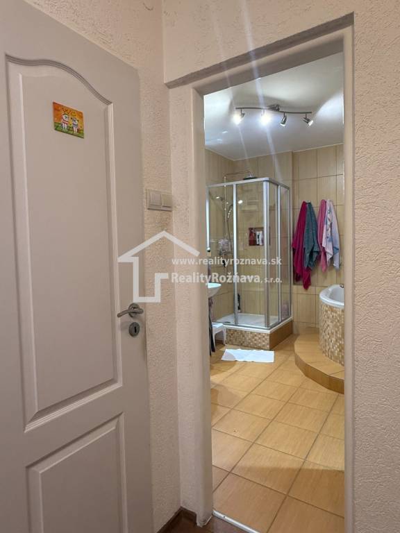 3 izbový kompletne zrekonštruovaný byt s balkónom - 5