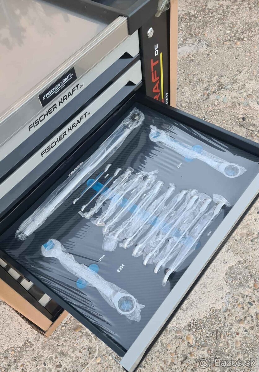 7 suflikovy Dielensky vozik s naradim 250ks - 5