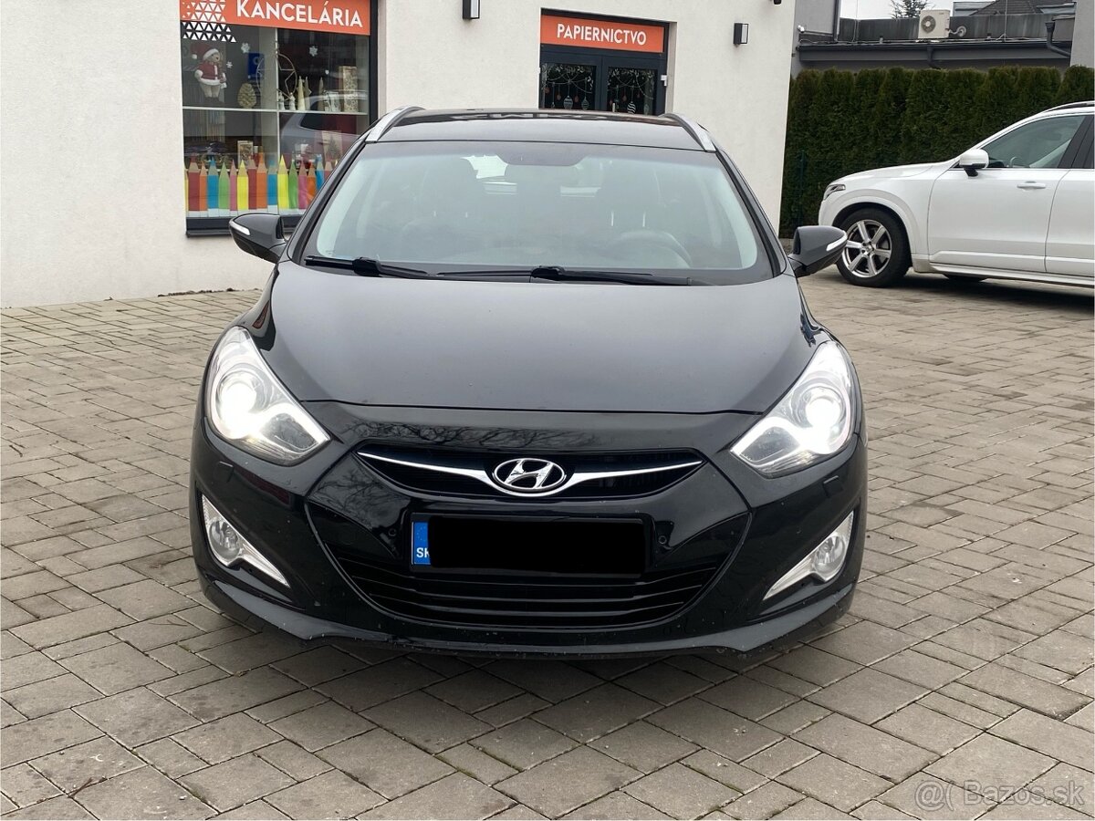 Predám Hyundai i40 SPORT CW(KOMBI) 1.7 CRDi R.V 2013 Kup SR - 5