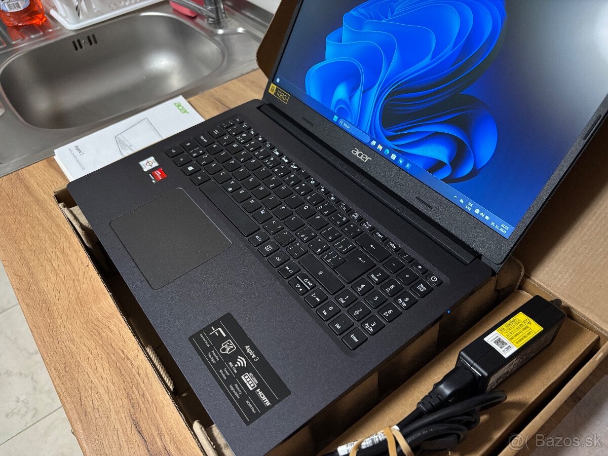 15.6"/Acer Notebook/4GB RAM DDR5/128GB NVMe// SSD/AMD Radeo - 5