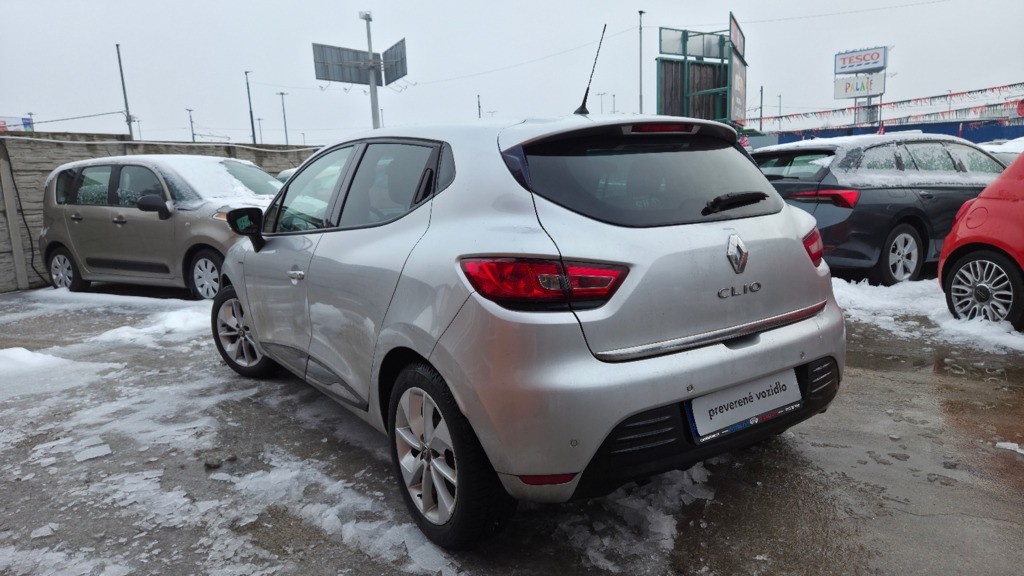 Renault Clio 1,2i 54kW - 5