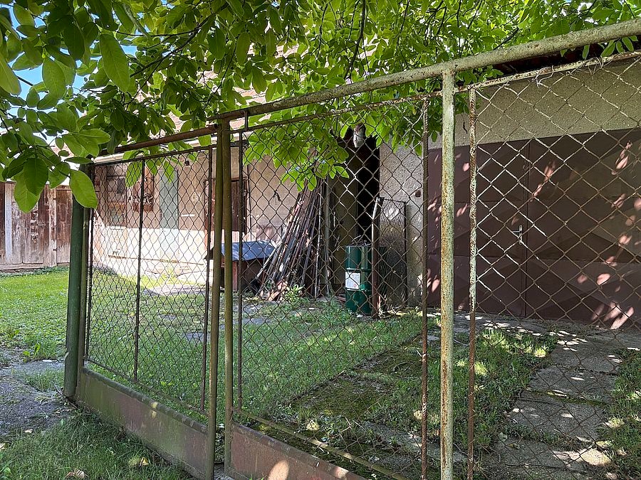 Rodinný dom s pekným pozemkom v Turčianskom Petre - 5