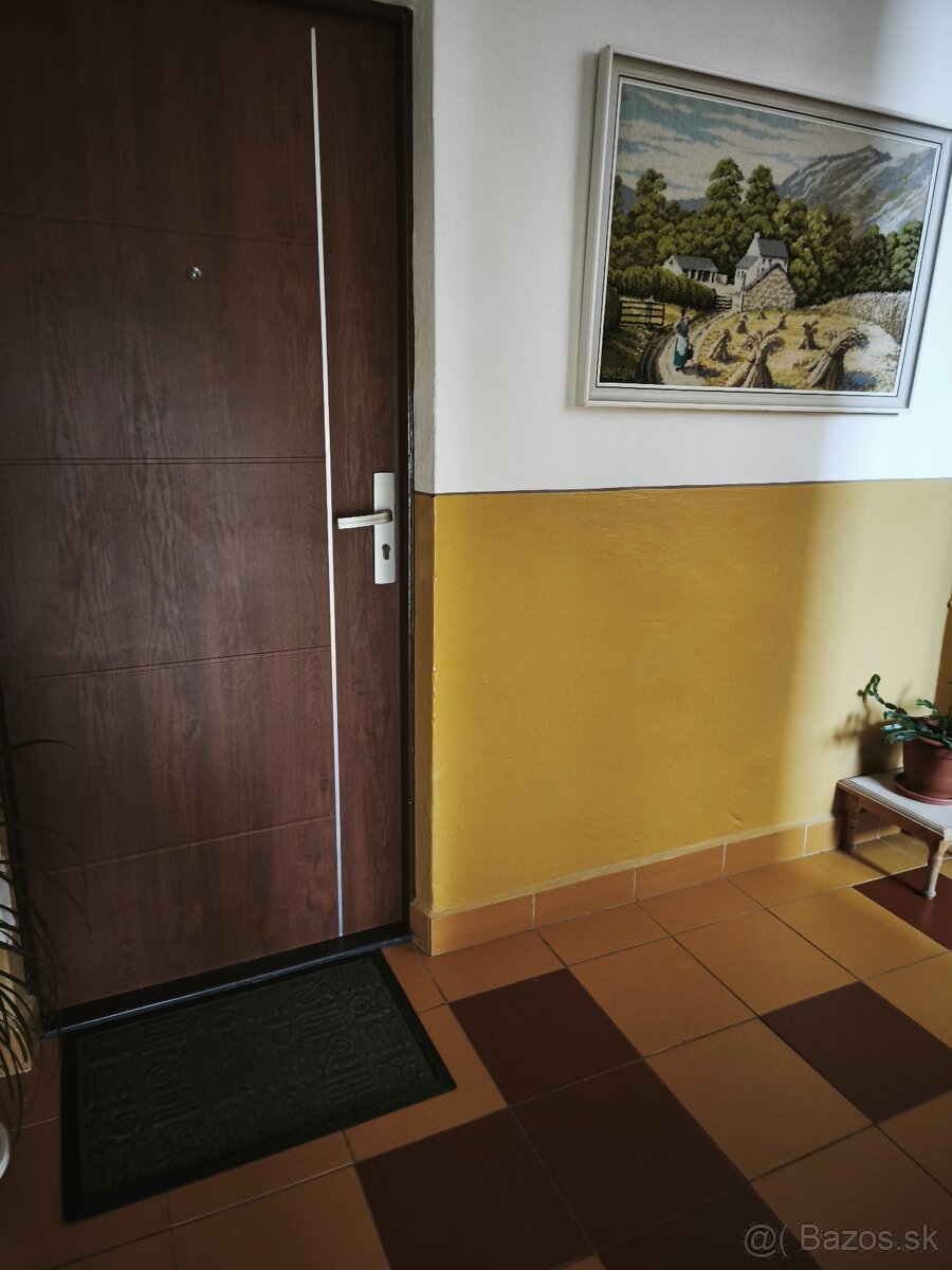 Na predaj ,prenájom Garsónky Veľké Kapušany - 5