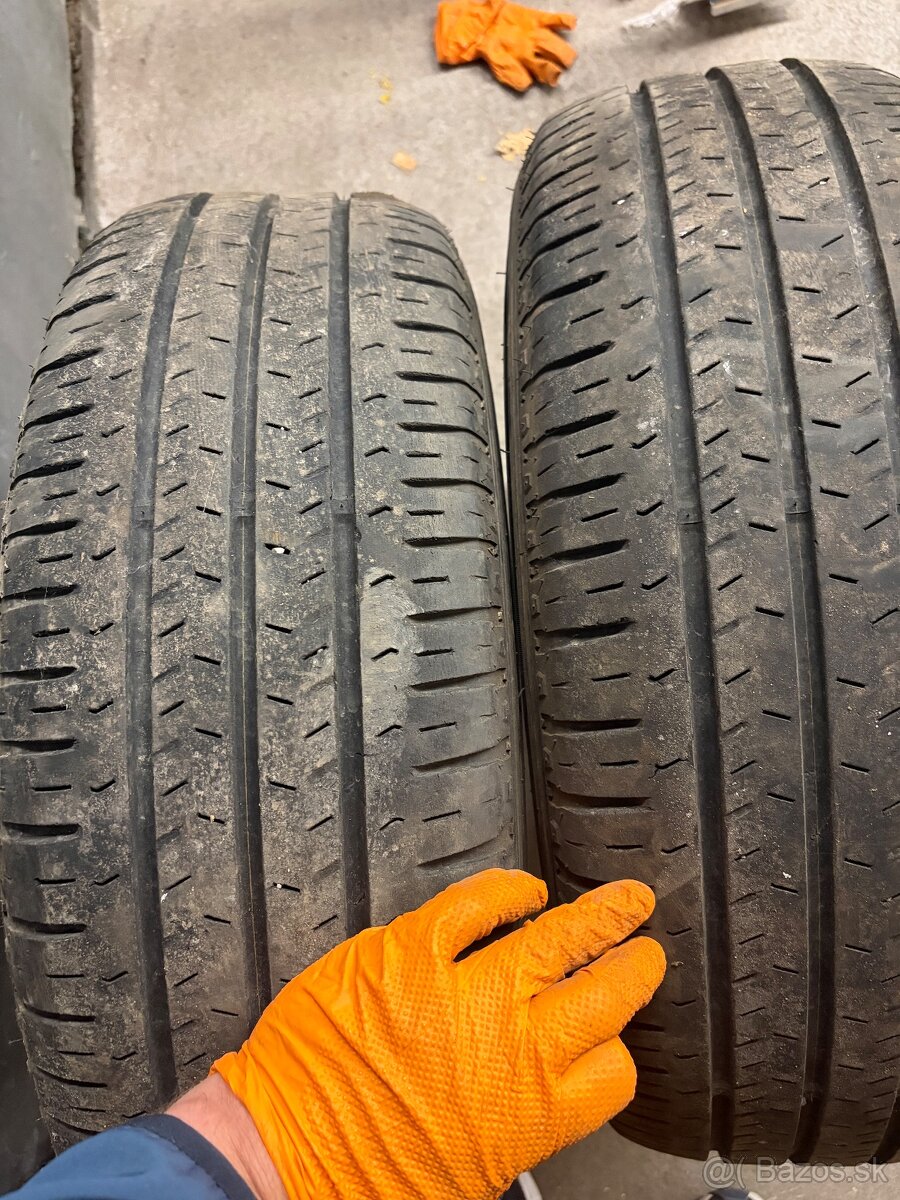 NOKIAN ROADIAN CT8 225/70/R15C - 5