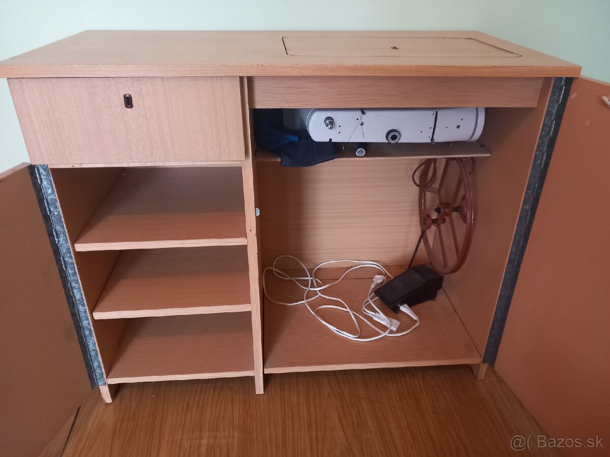 Šijací stroj Lucznik - 5