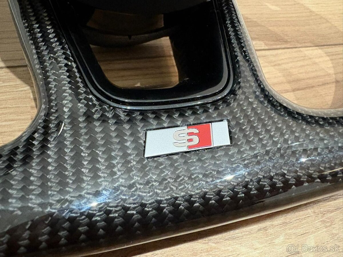 AUDI KARBON ŠPORTOVÝ PERFOROVANÝ ZKOSENY VOLANT - 5