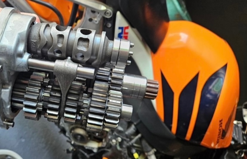 HONDA CBR 1000 RR, rv: 2005, model sc57 , REPSOL edícia - 5