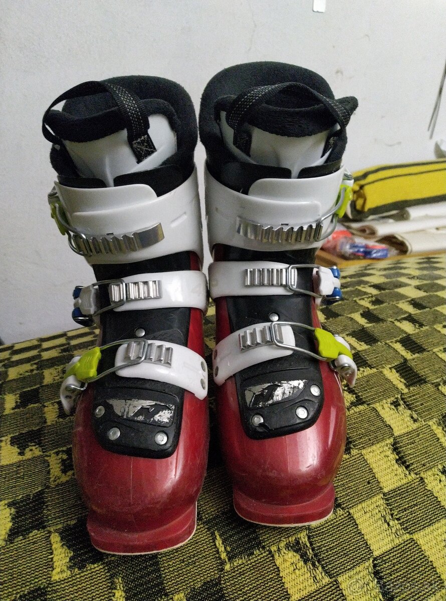 predam detsky set lyží rossignol + prilba Alpina - 5