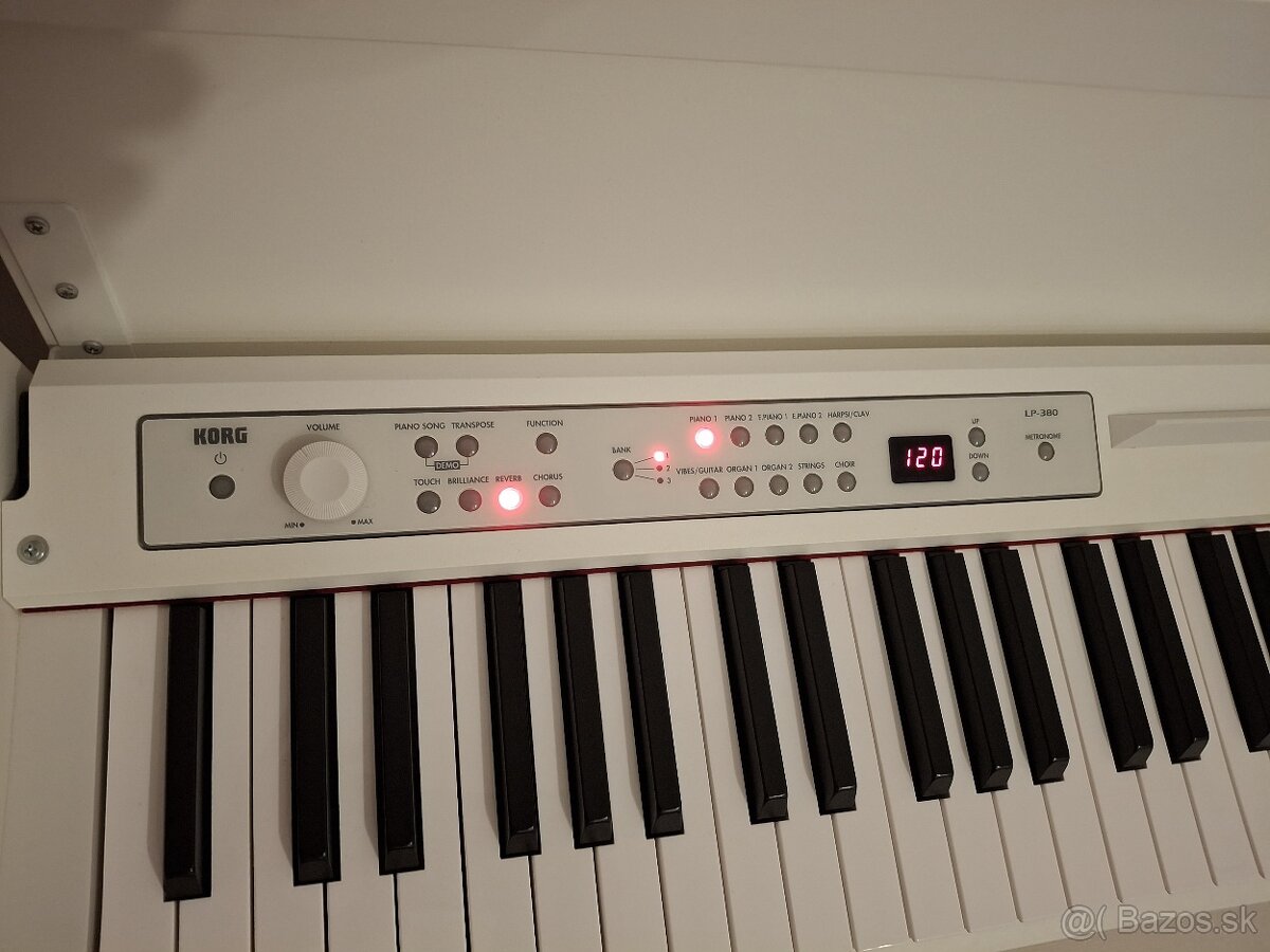 Predám digitálne piano KORG LP-380 WH + stolička - 5
