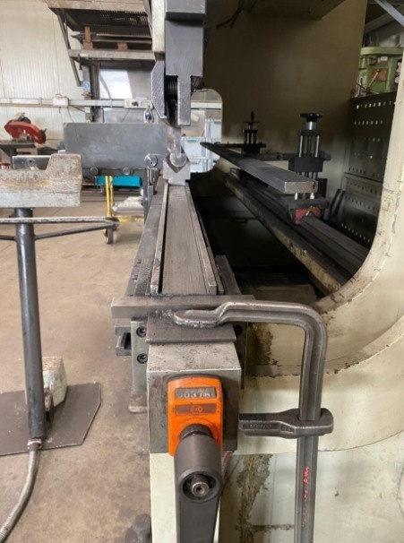 Nabízíme Použitý ohraňovací lis E-30160, r. v. 2006 - 5