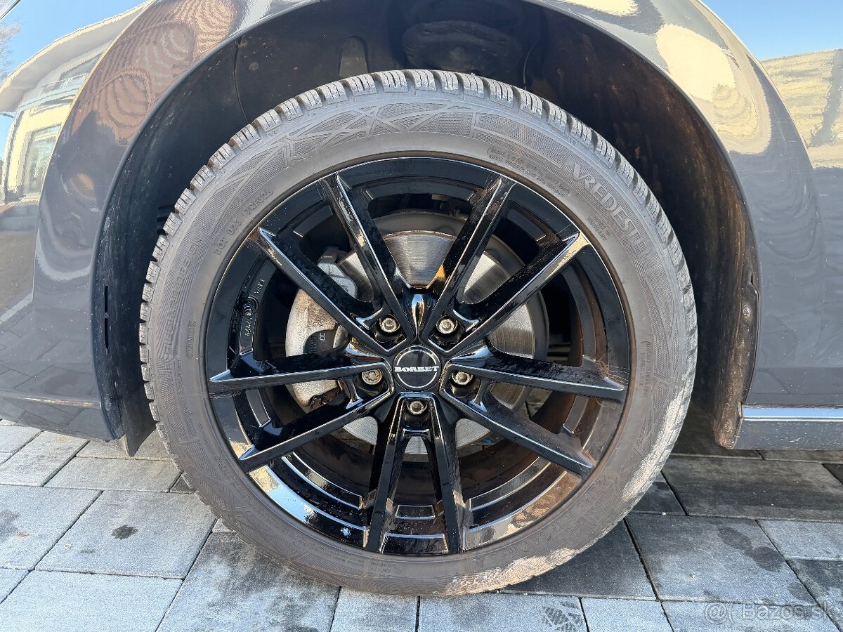 VW Golf VIII 1.5 TSI 96kw Style Hatchback - 5