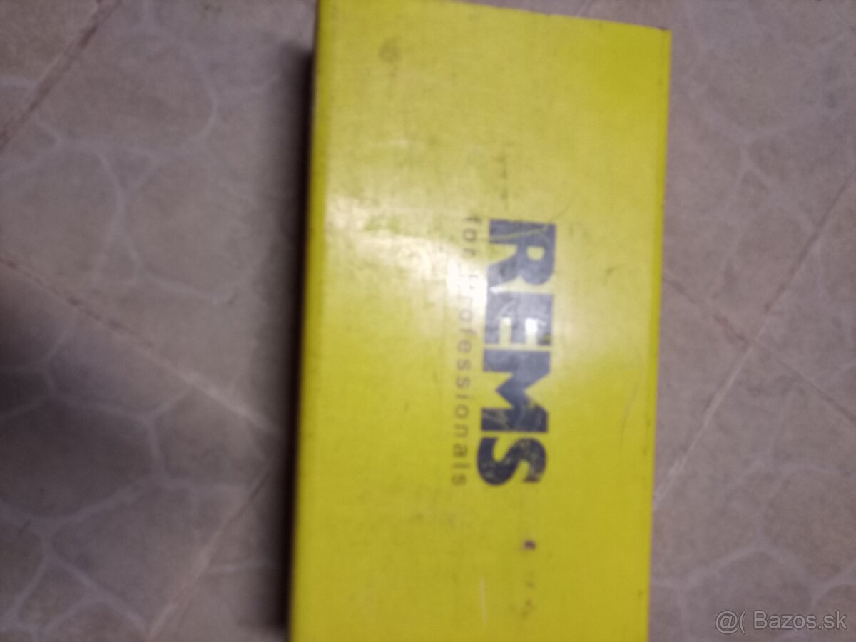 Lisovacie kliešte Rems - 5
