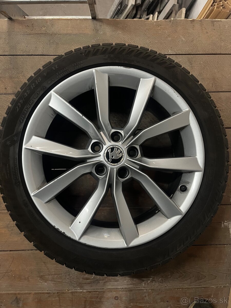 Elektróny 5x112 235/45 R18 - 5