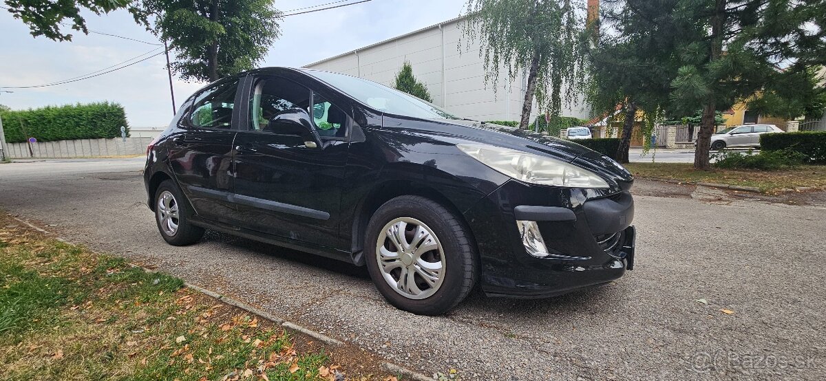 Peugeot 308 1.4i - 5
