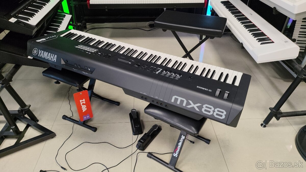 Yamaha mx88 - 5