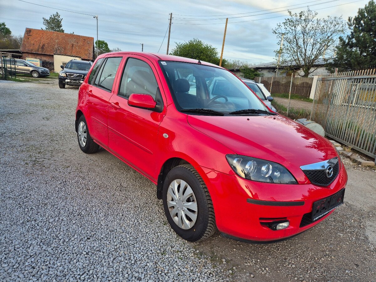 Mazda 2 - 5