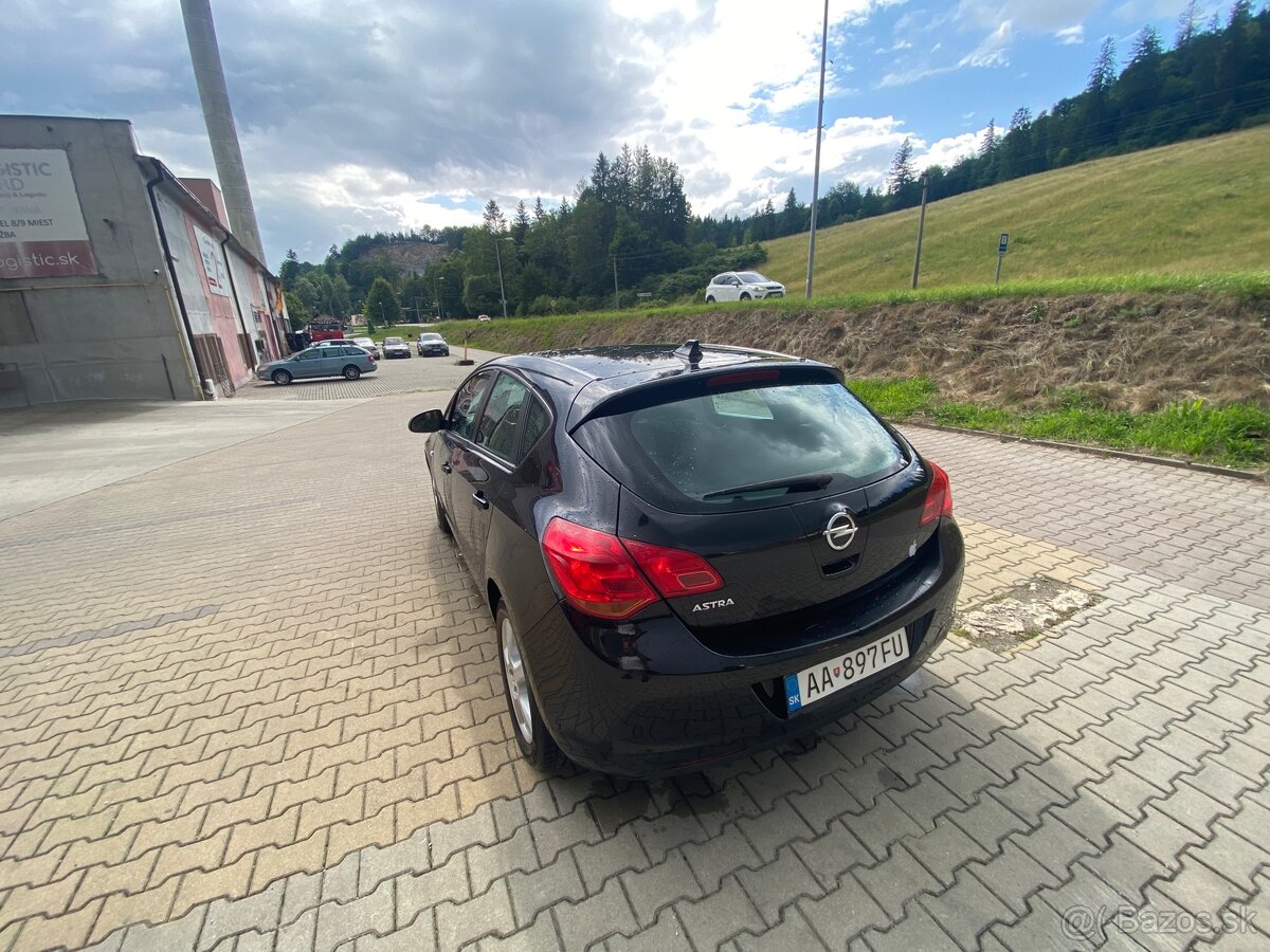 Opel Astra j 1.4 - 5