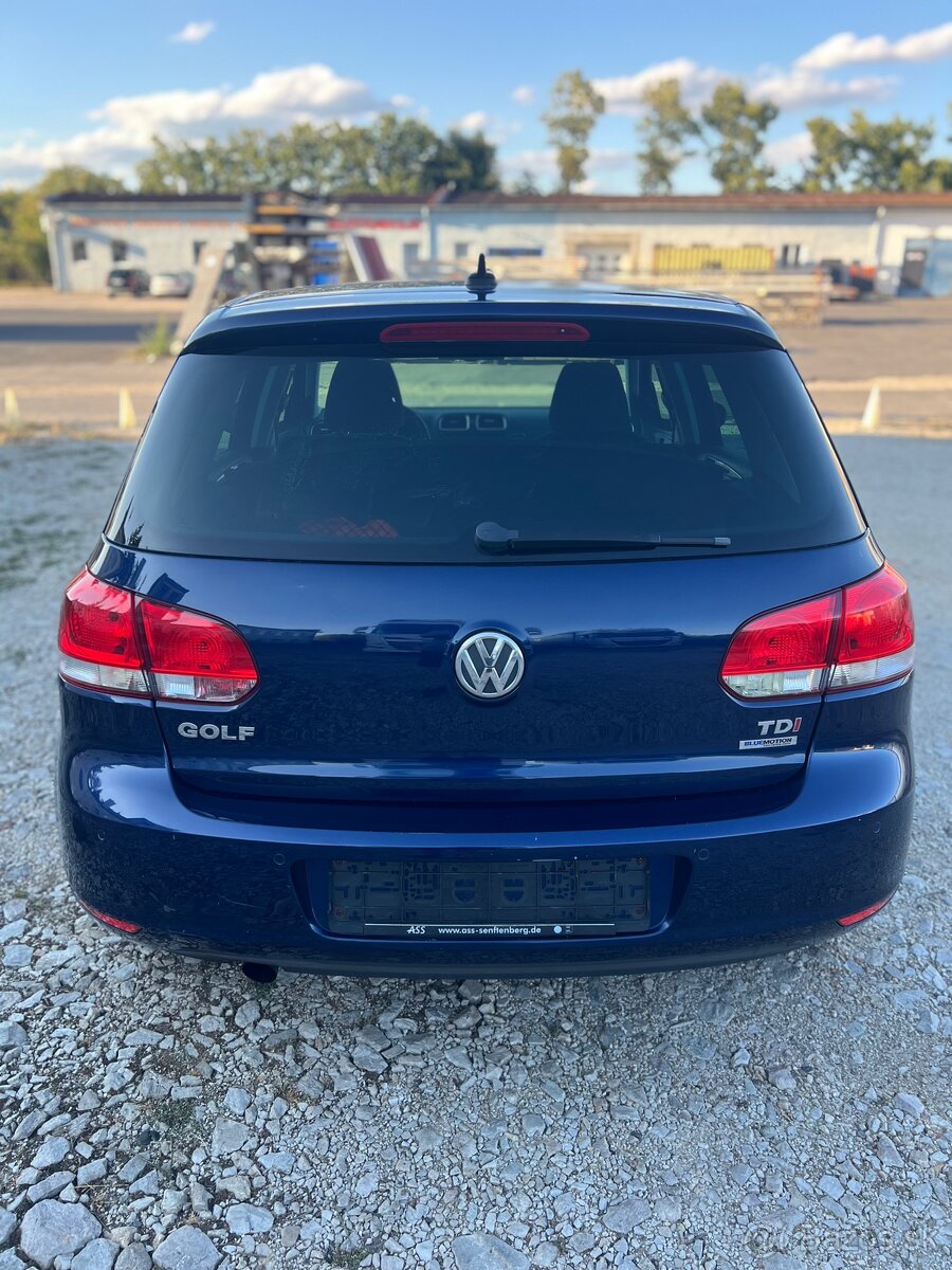 Volkswagen Golf 1.6TDI Bluemotion - 5