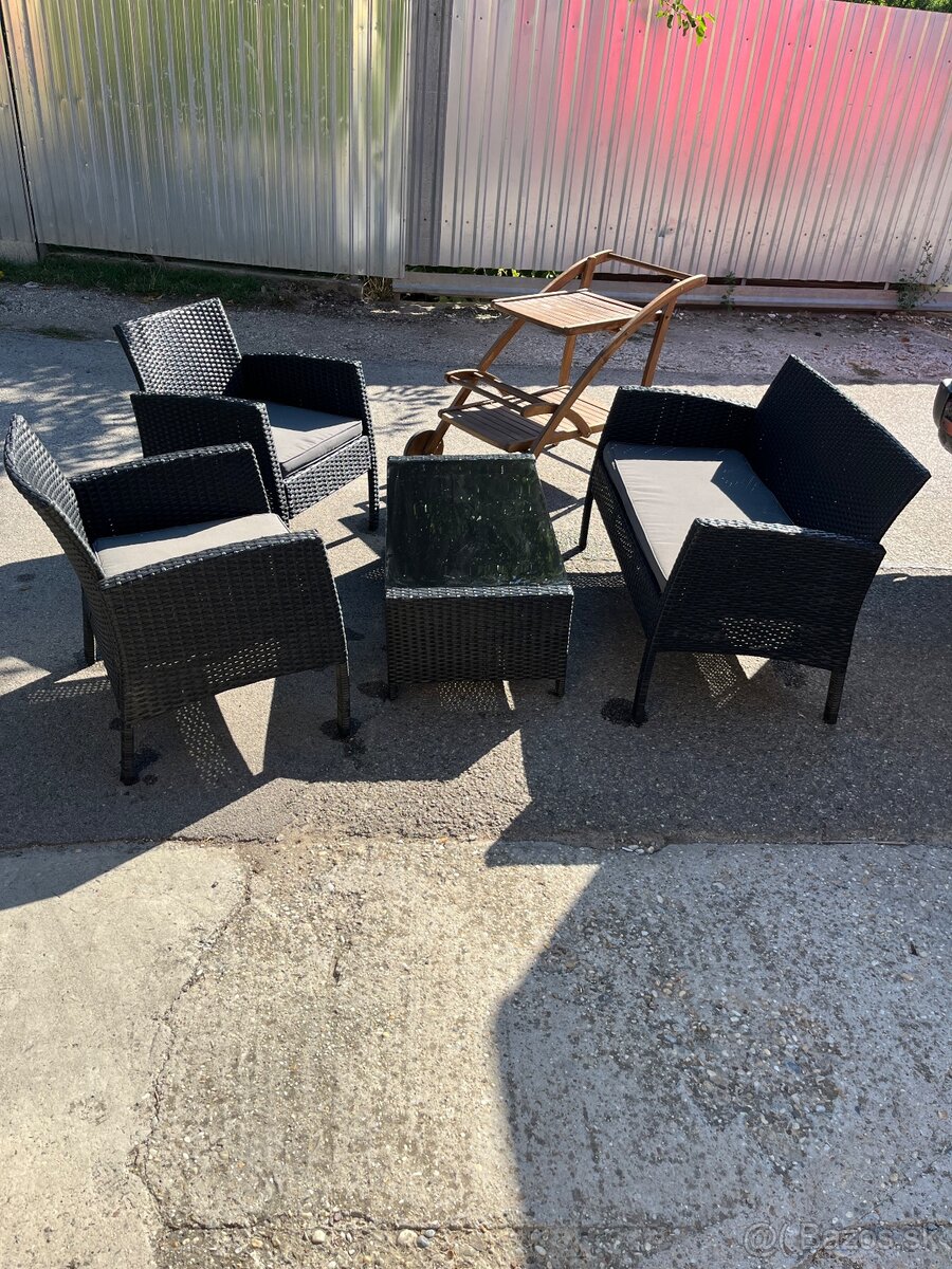 Ratanové sedenie plus servírovací stolík - 5