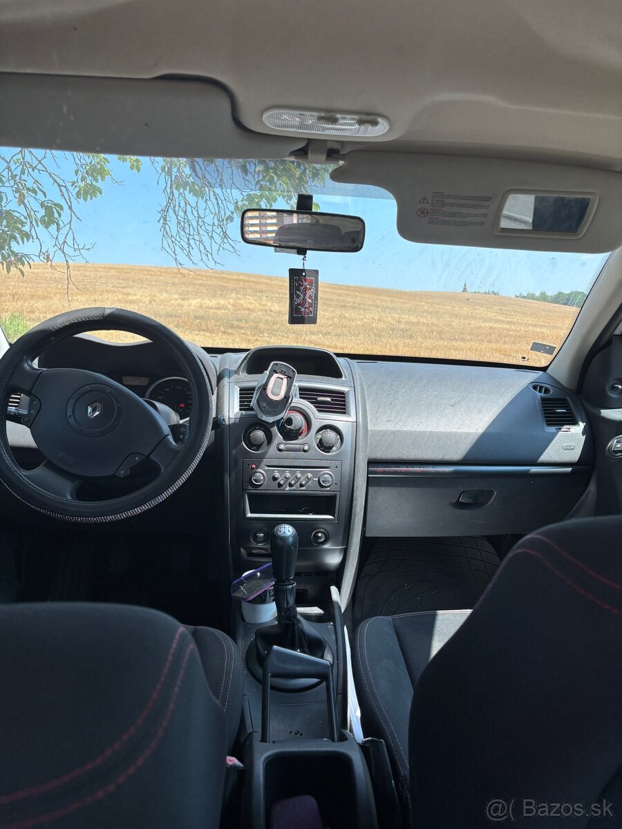 Predám Renault Mégane II 1.4 16V benzín - 5