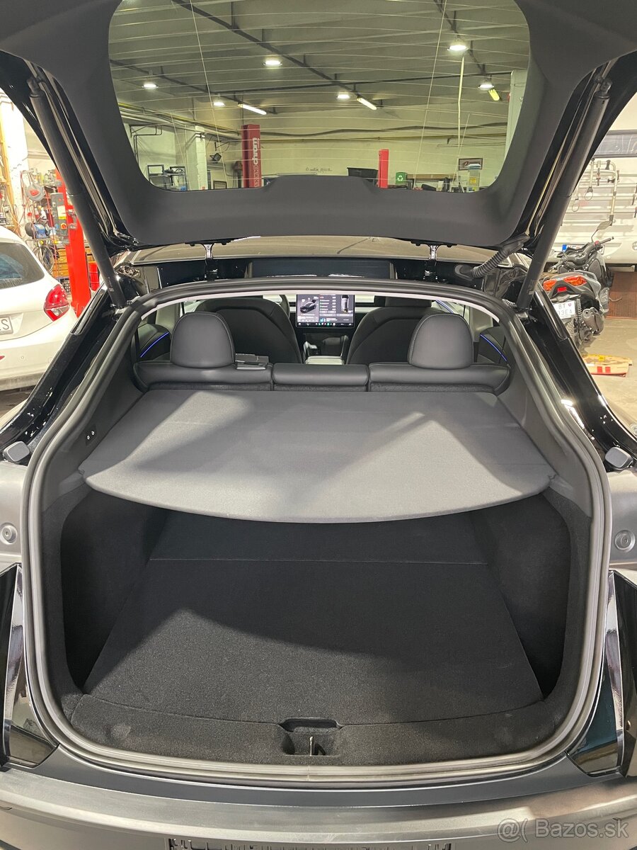 Tesla model Y Juniper LR RWD - 5