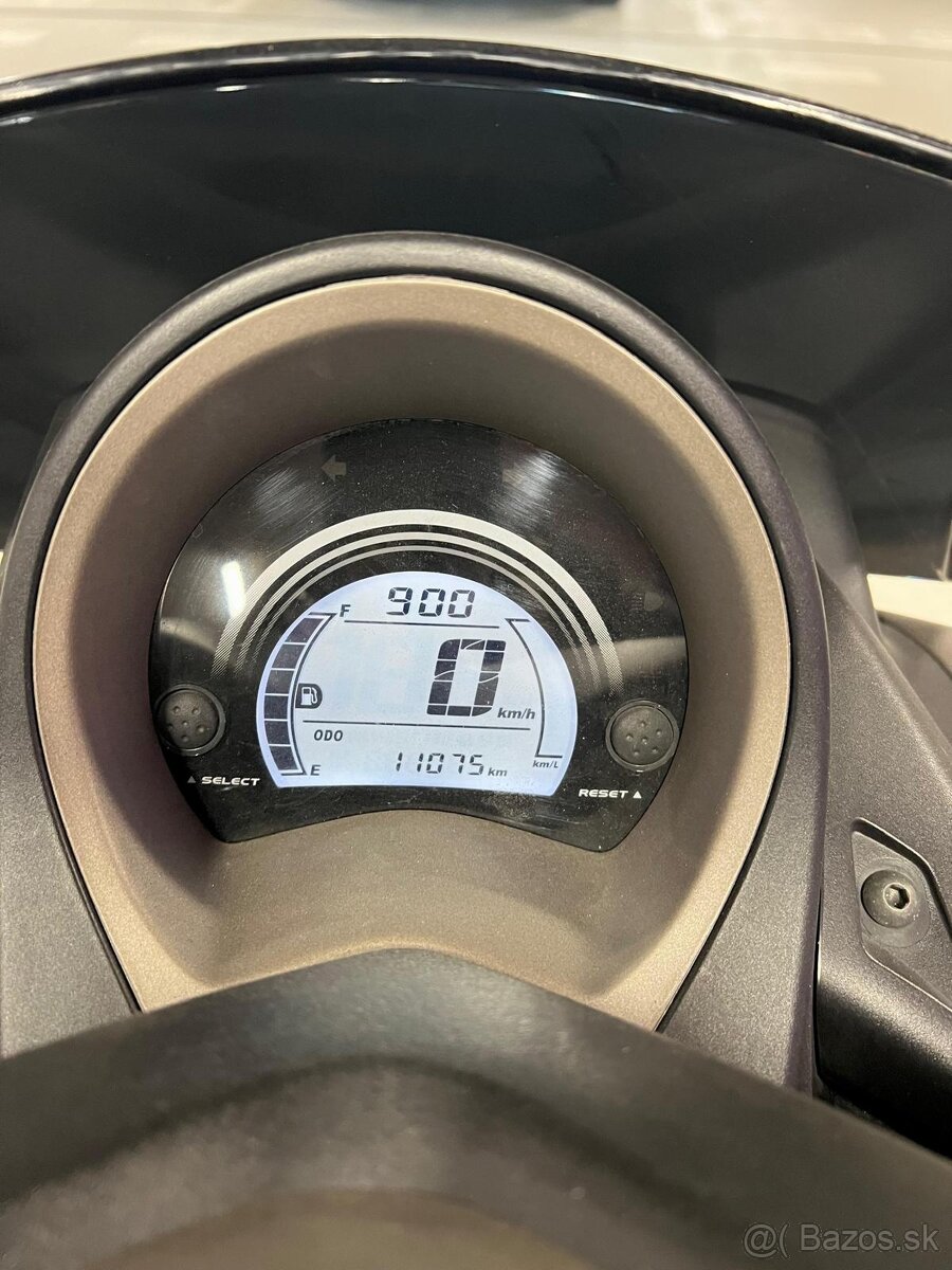 Yamaha NMax 125 - 5