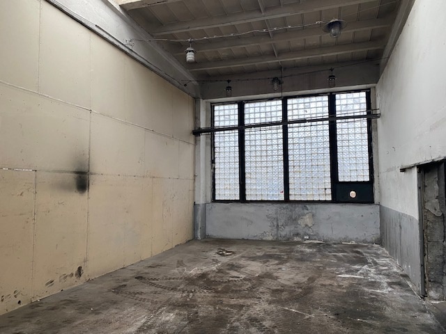 Priestor pre servis osobných a nákladných vozidiel - 5