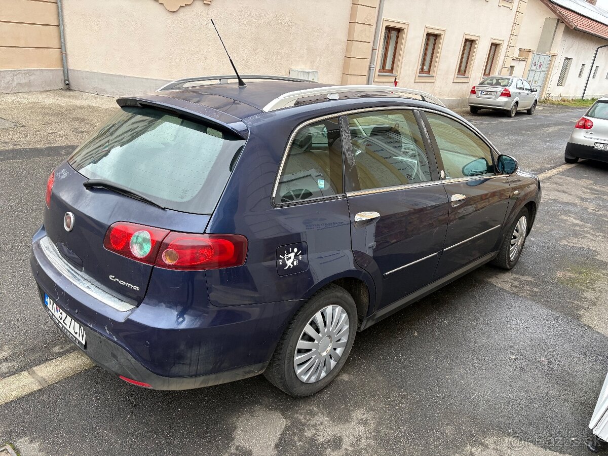 Fiat Croma kombi 1.9 JTD - 5