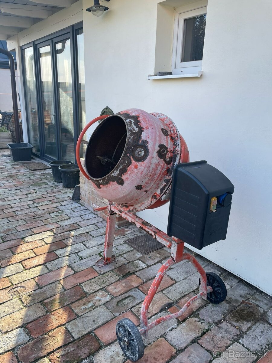 Predám miešačku Altrad 120l 240V - 5