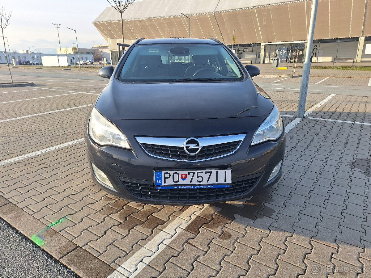 Opel astra J combi - 5