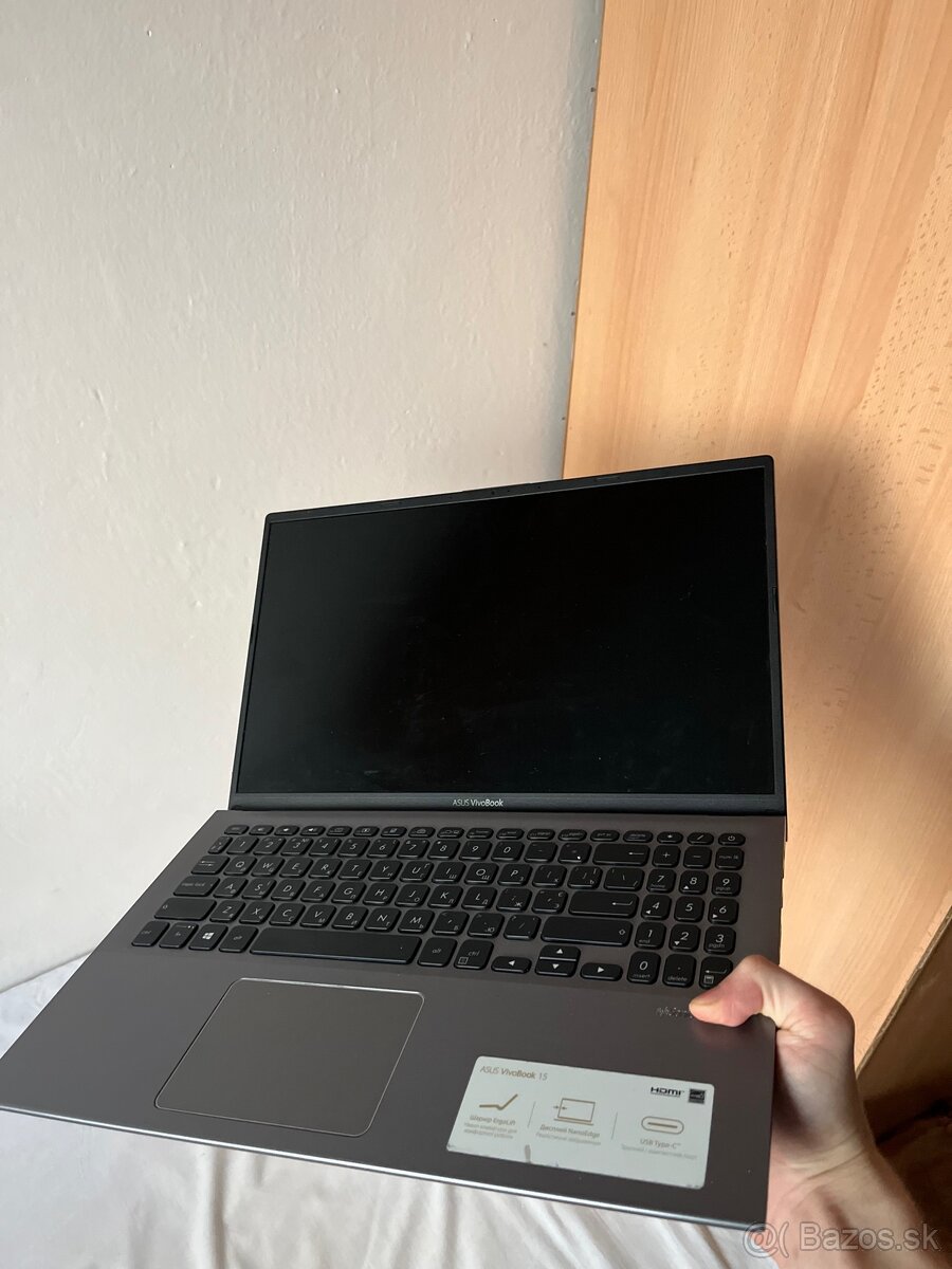 ASUS VivoBook 15 2022 Notebook - 5