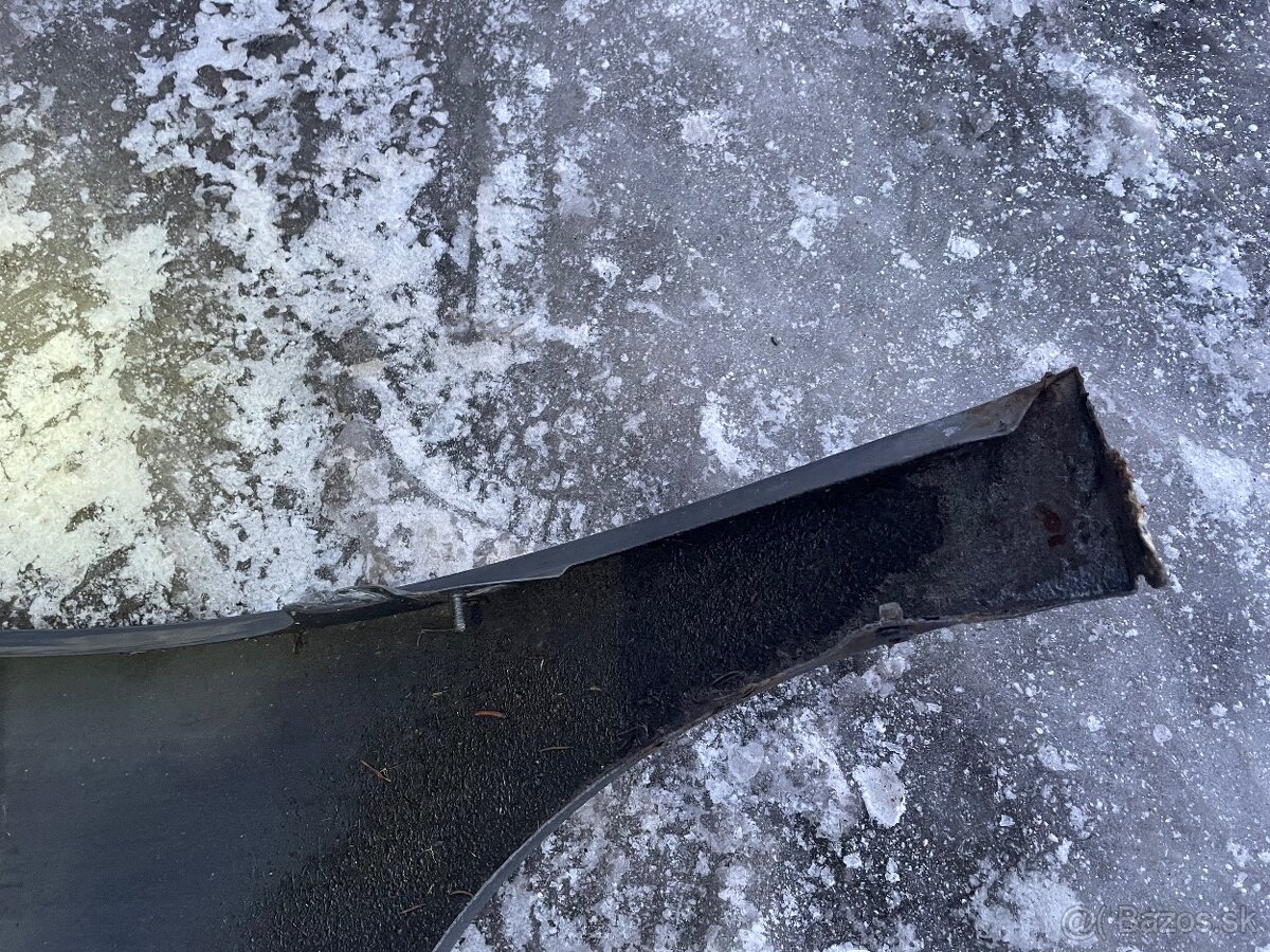 Golf 5 predné blatníky/Predna kapota - 5