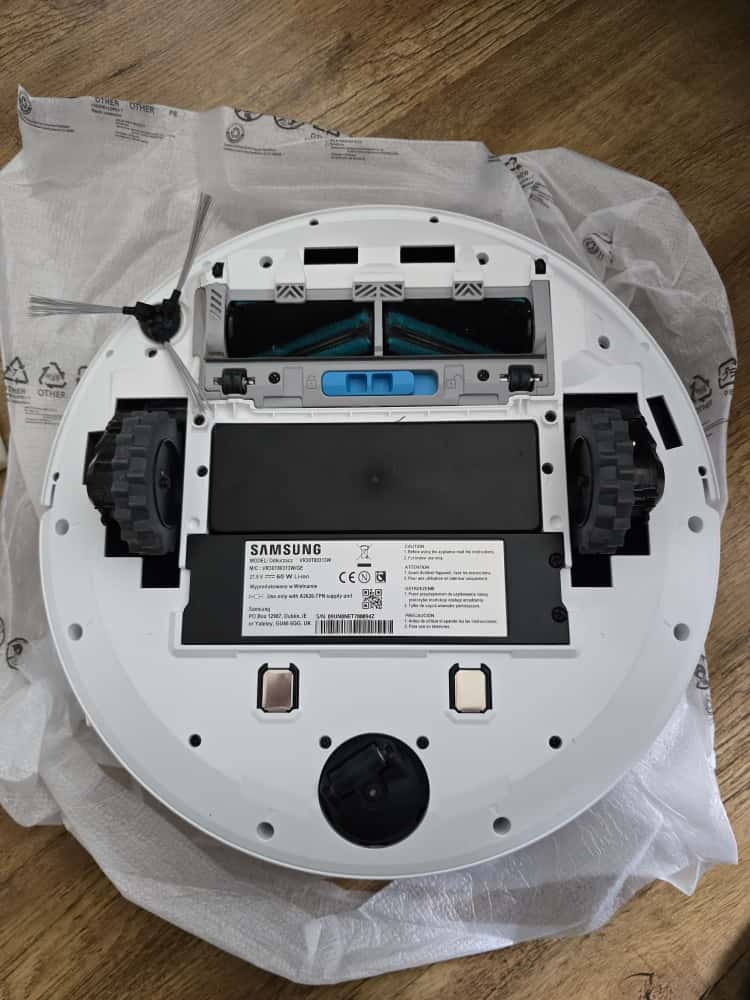 Predam roboticky vysavac Samsung Jet Bot VR30T80313W - 5