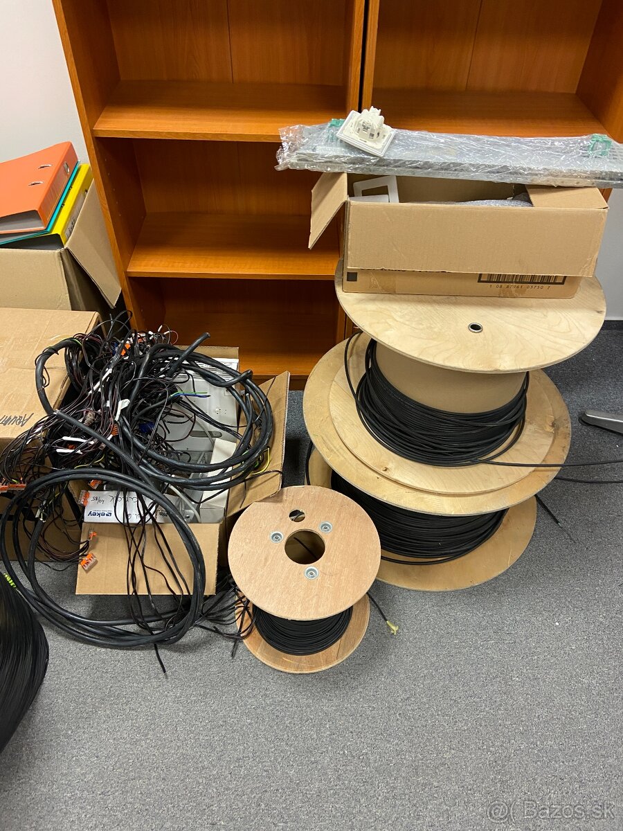 Rôzne vybavenie pre elektrikárov - 5