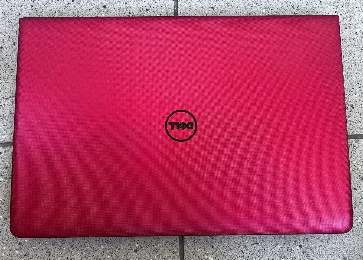 Dell Inspiron / AMD A8-7410 / 8GB RAM / 256GB SSD / 17.3" - 5