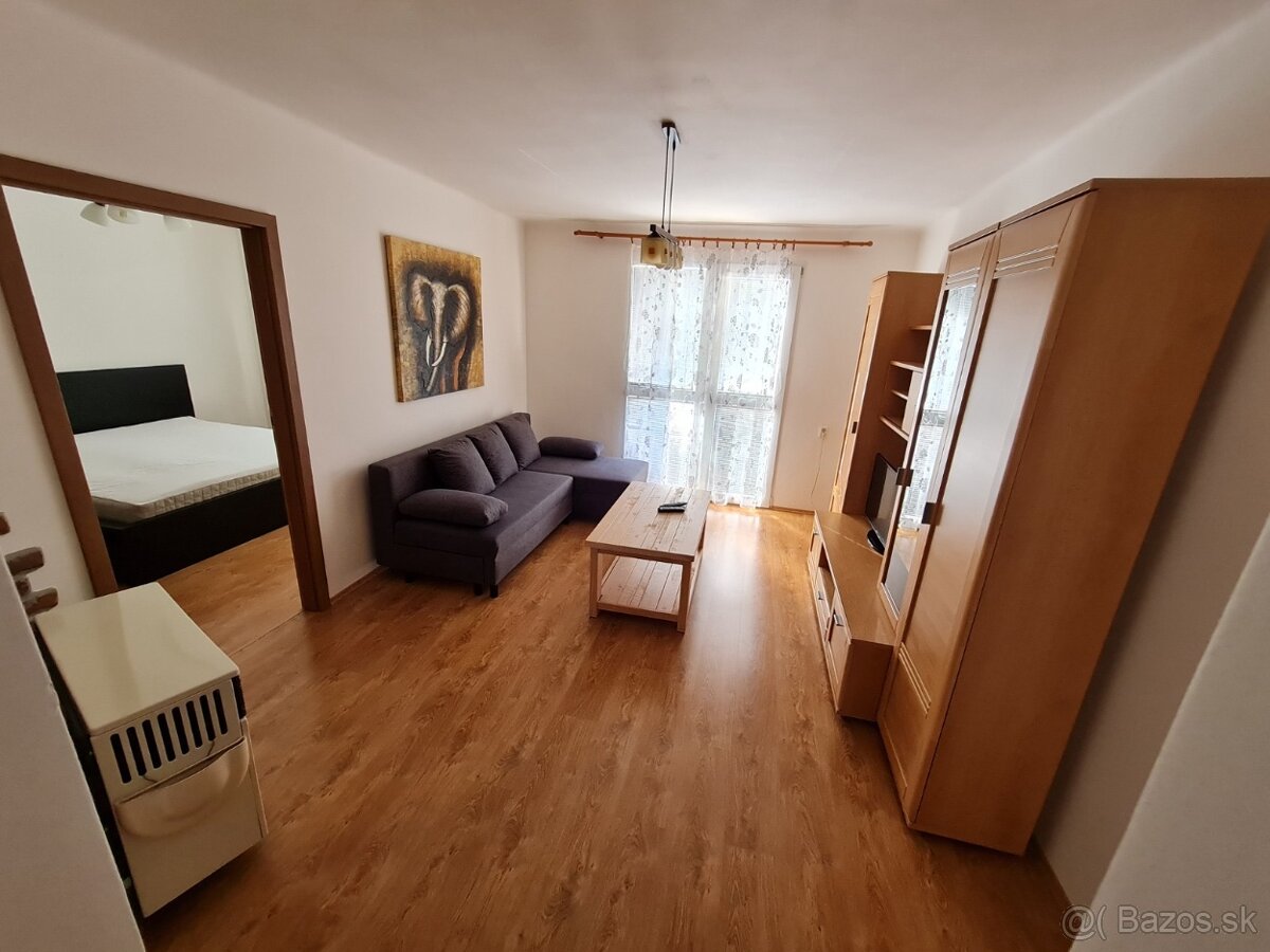 Na predaj ponúkame 2 - izbový byt v HC - 5